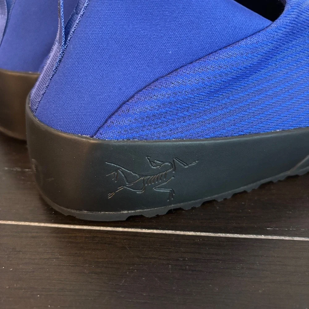 Arc'teryx | Kragg Shoe | Blue Black | Vibram Megagrip Slip On Mens 7.5